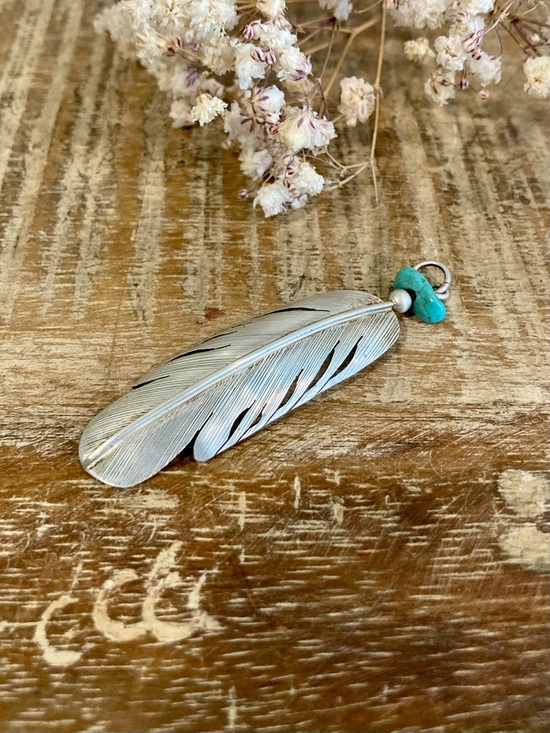 Vintage Sterling Silver HJ Chavez Signed Feather Pendant with Turquoise Accent - Picture 5 of 12